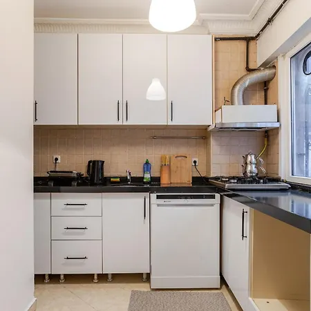 Comfortable And Modern 2br